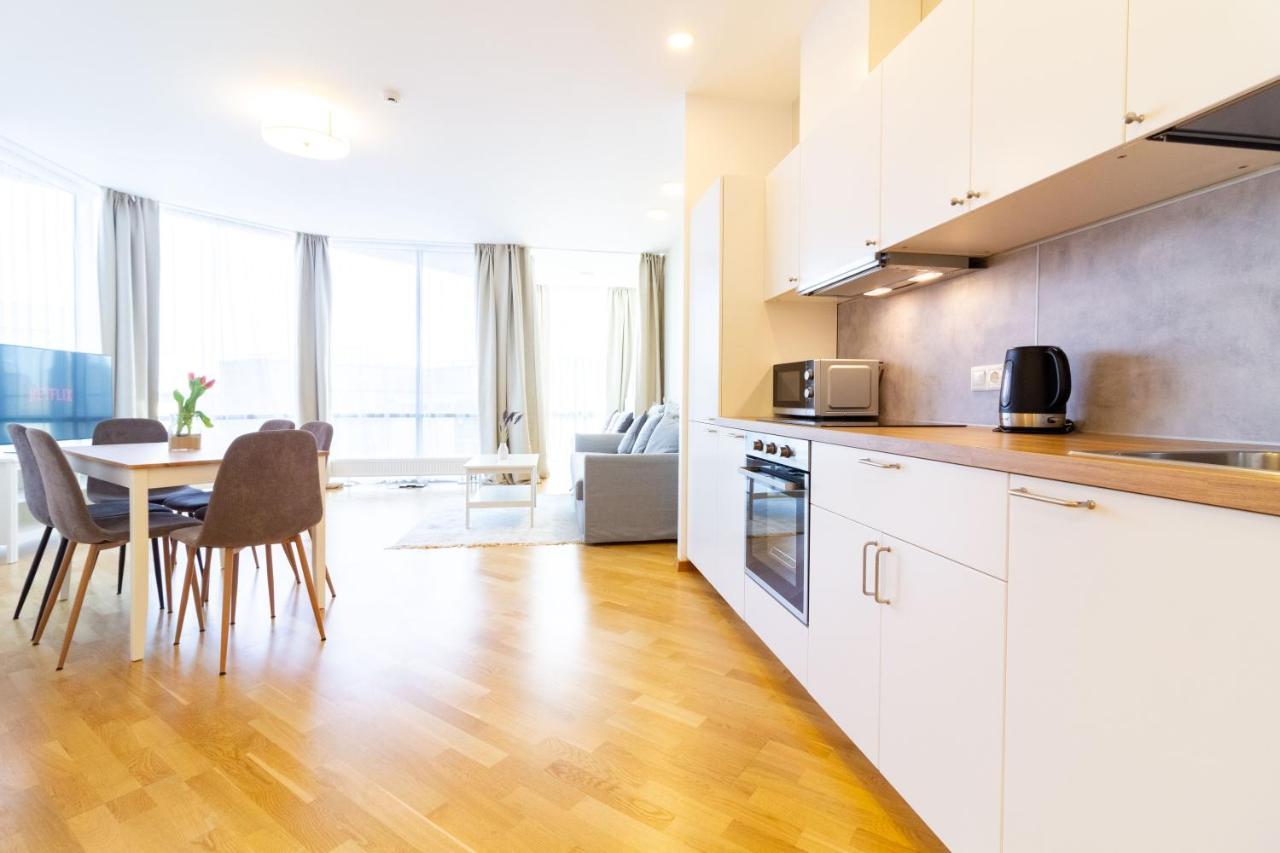 Elija Swan-Toy Apartments Sventoji Bagian luar foto