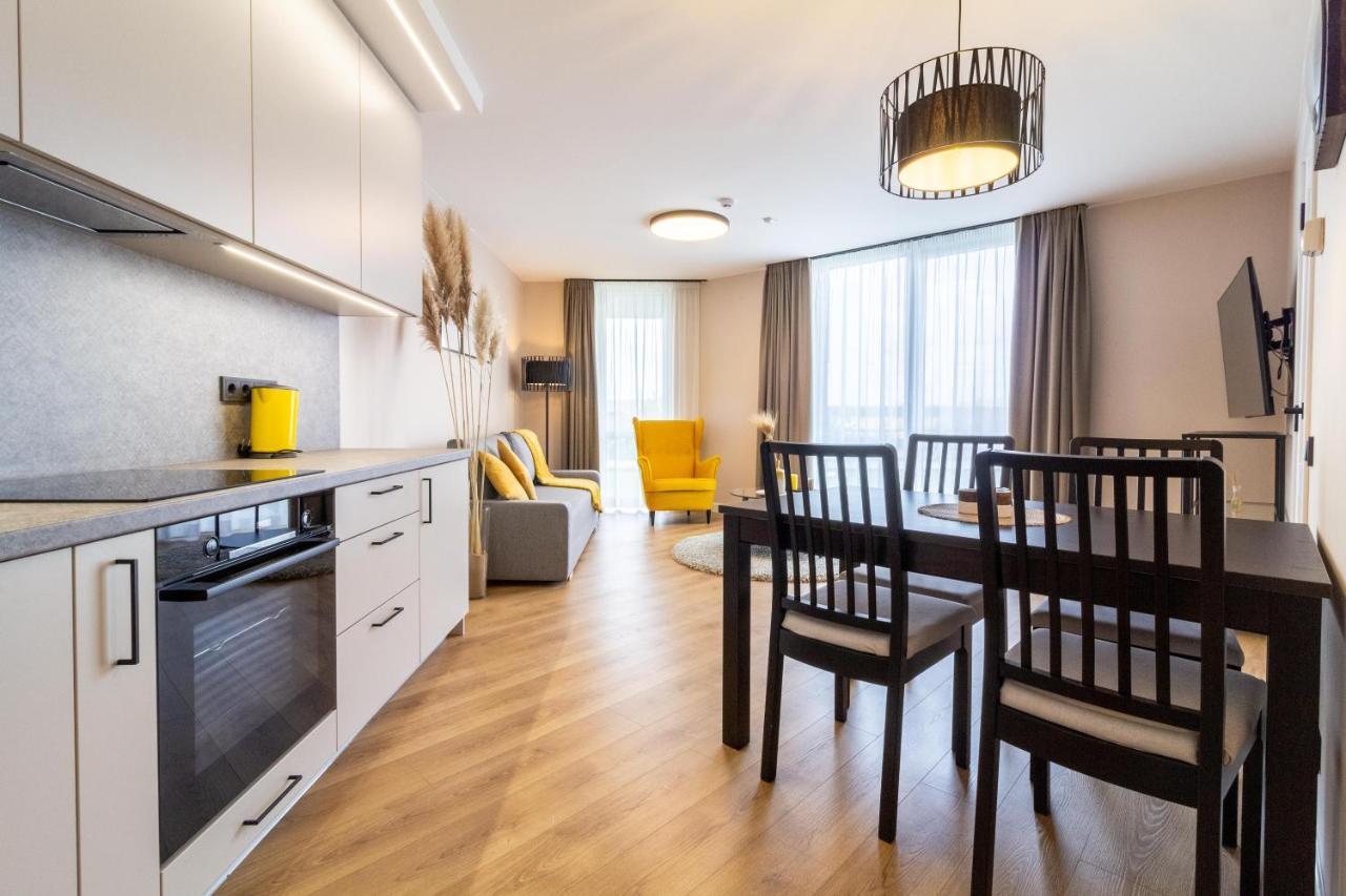 Elija Swan-Toy Apartments Sventoji Bagian luar foto