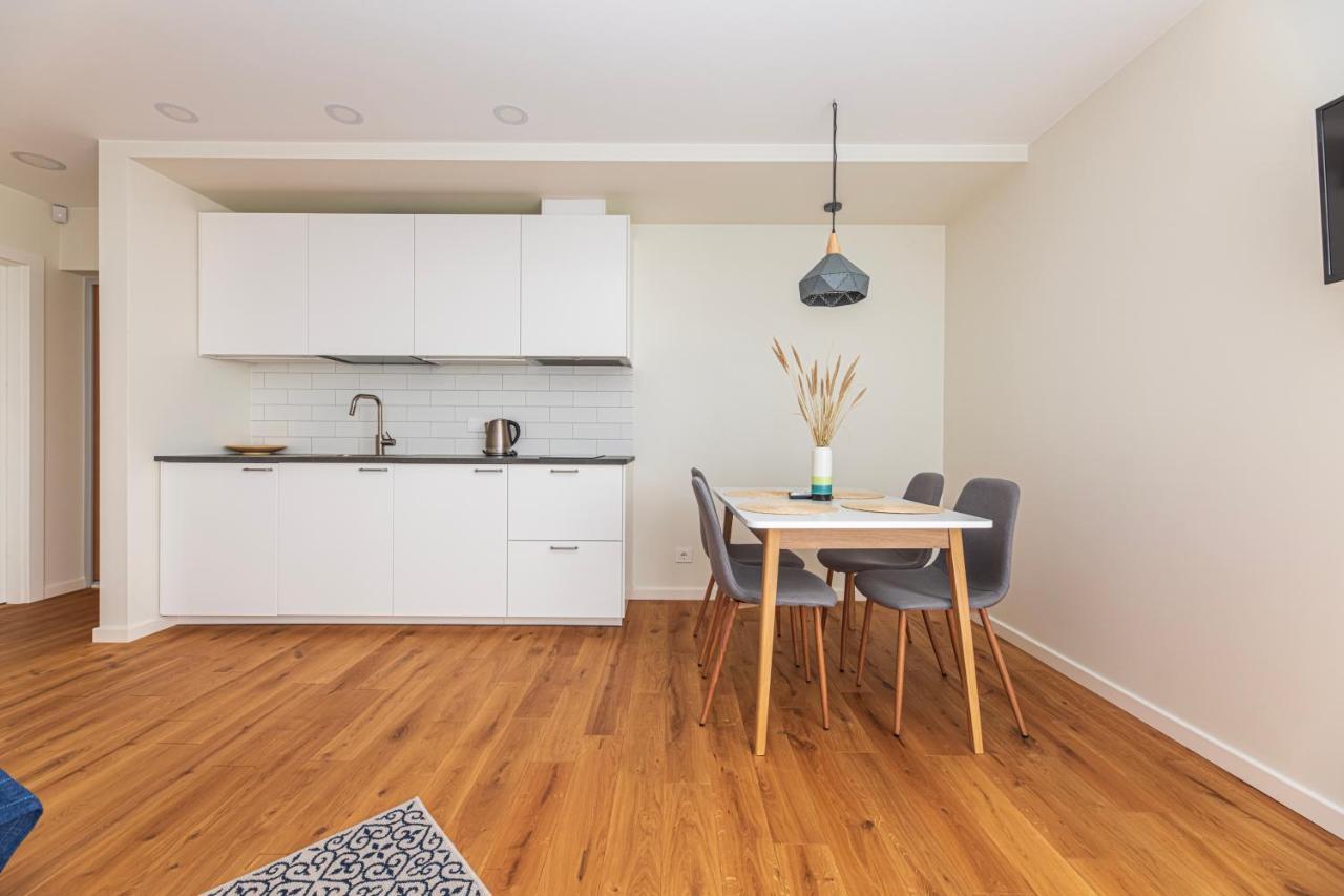 Elija Swan-Toy Apartments Sventoji Bagian luar foto