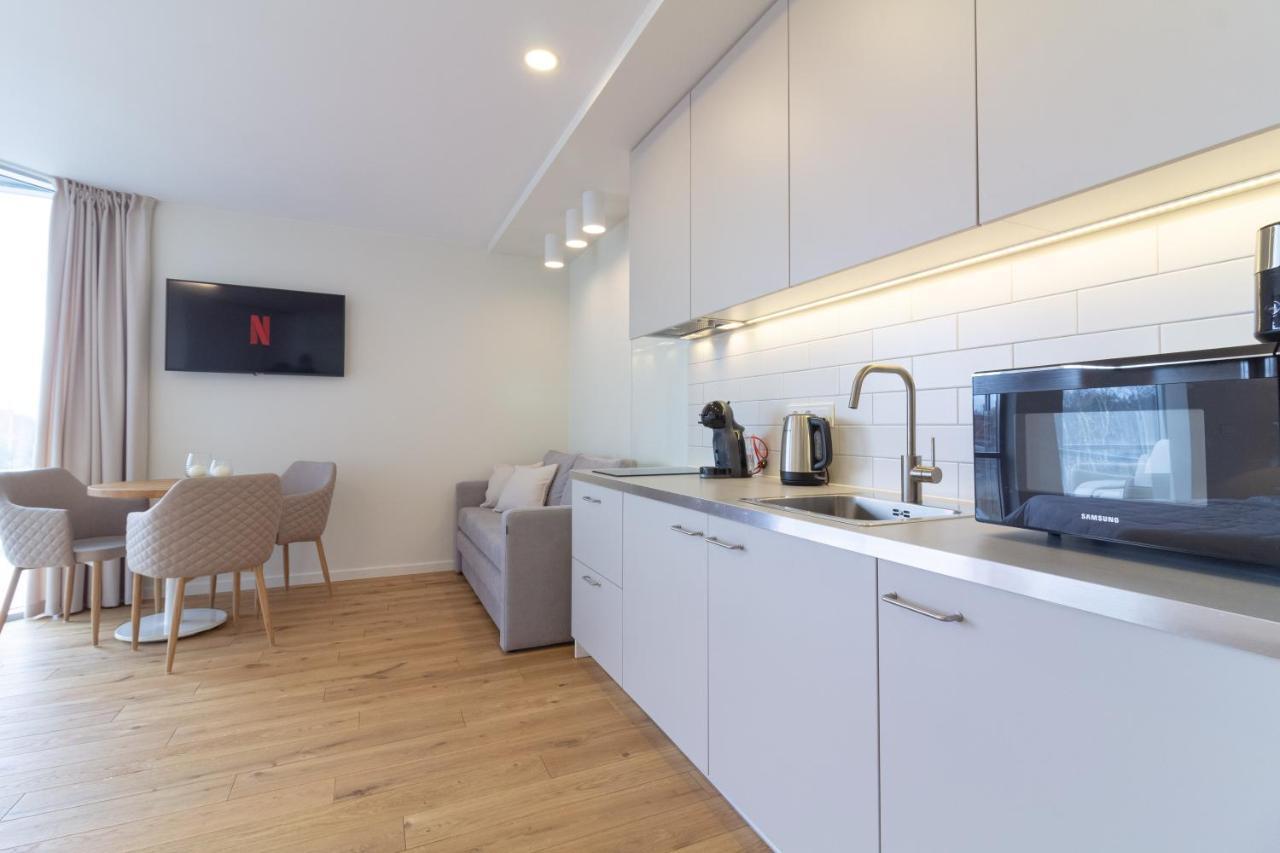 Elija Swan-Toy Apartments Sventoji Bagian luar foto