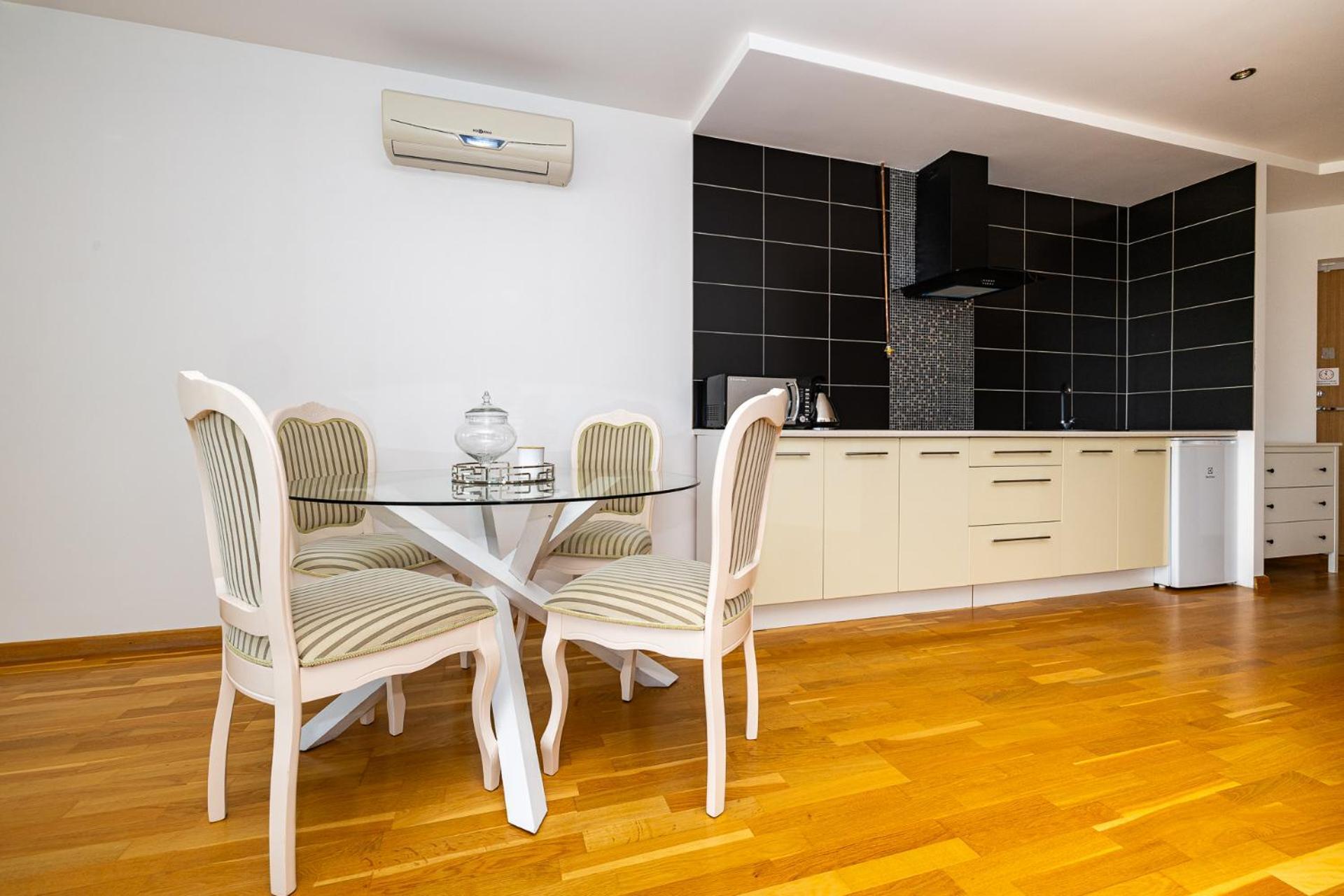 Elija Swan-Toy Apartments Sventoji Bagian luar foto