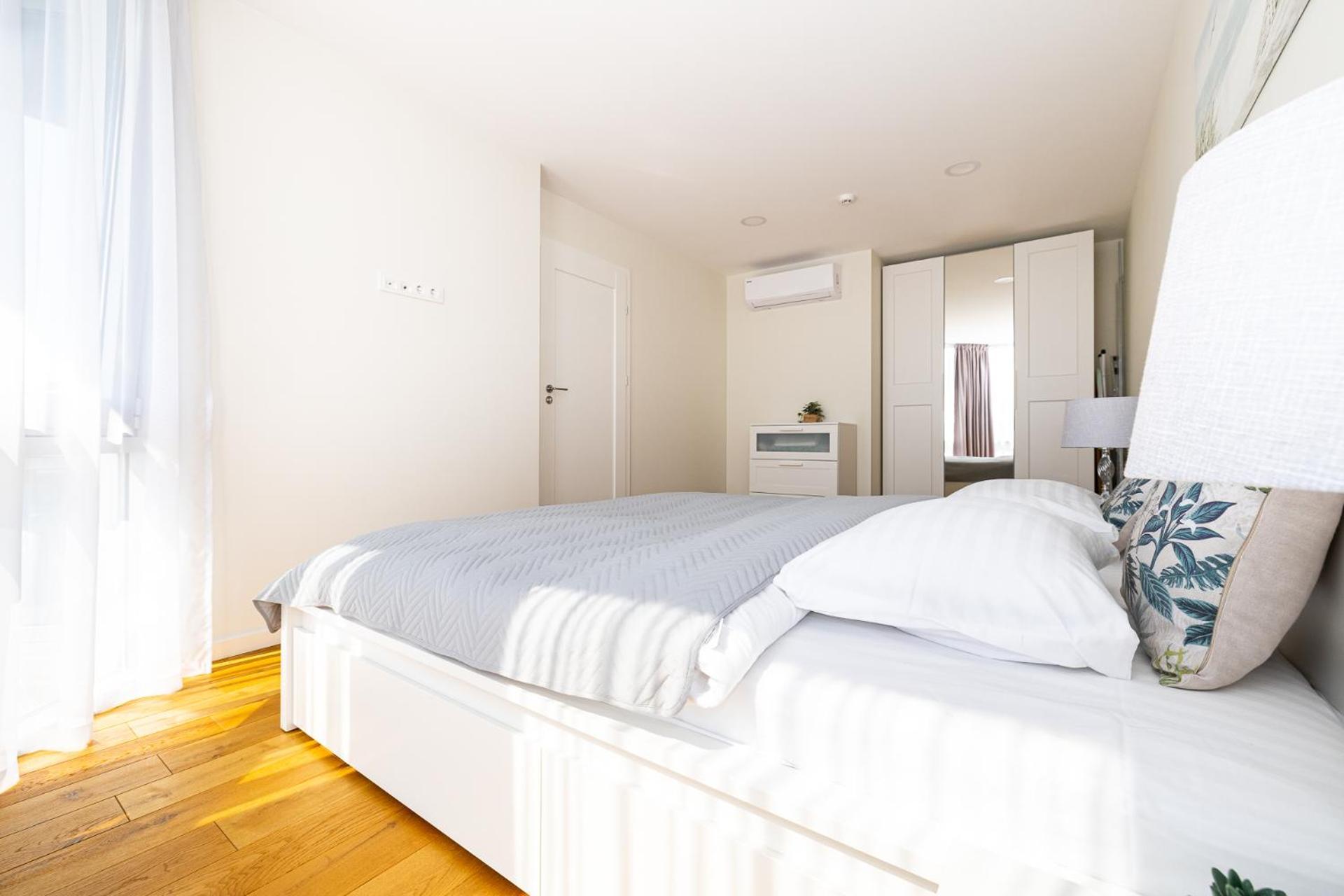 Elija Swan-Toy Apartments Sventoji Bagian luar foto